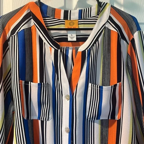 Ruby Rd. Top - Picture 2 of 8